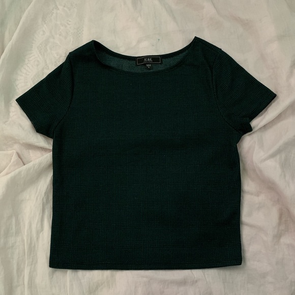 green plaid top - Picture 2 of 3